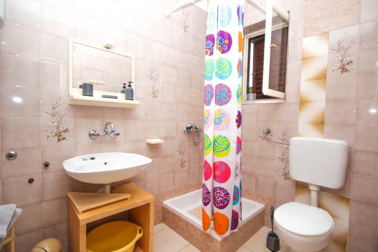 Tribunj Apartmani ภายนอก รูปภาพ